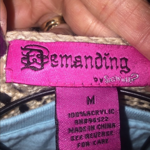 Demanding by Say What? Size medium - Picture 4 of 5